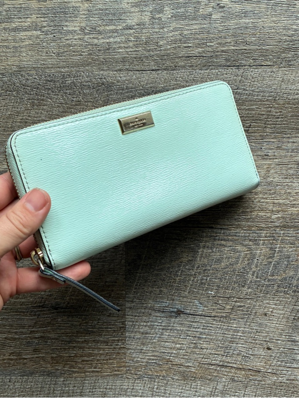 Kate Spade Neda Wallet light mint green